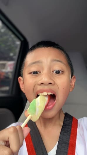 Family photo: 9D39D593-1B33-40CF-9CC3-69A590F00E6E.jpg_compressed