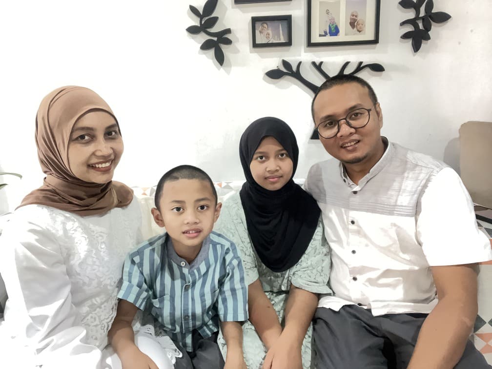 Family photo: IMG_0103