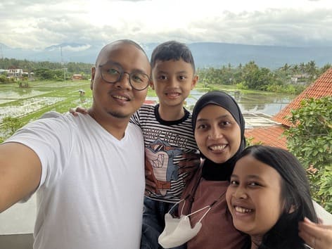 Family photo: IMG_2175